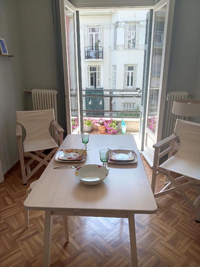 Bright Bright A Central Apartment With Balcony Thessaloníki Eksteriør bilde